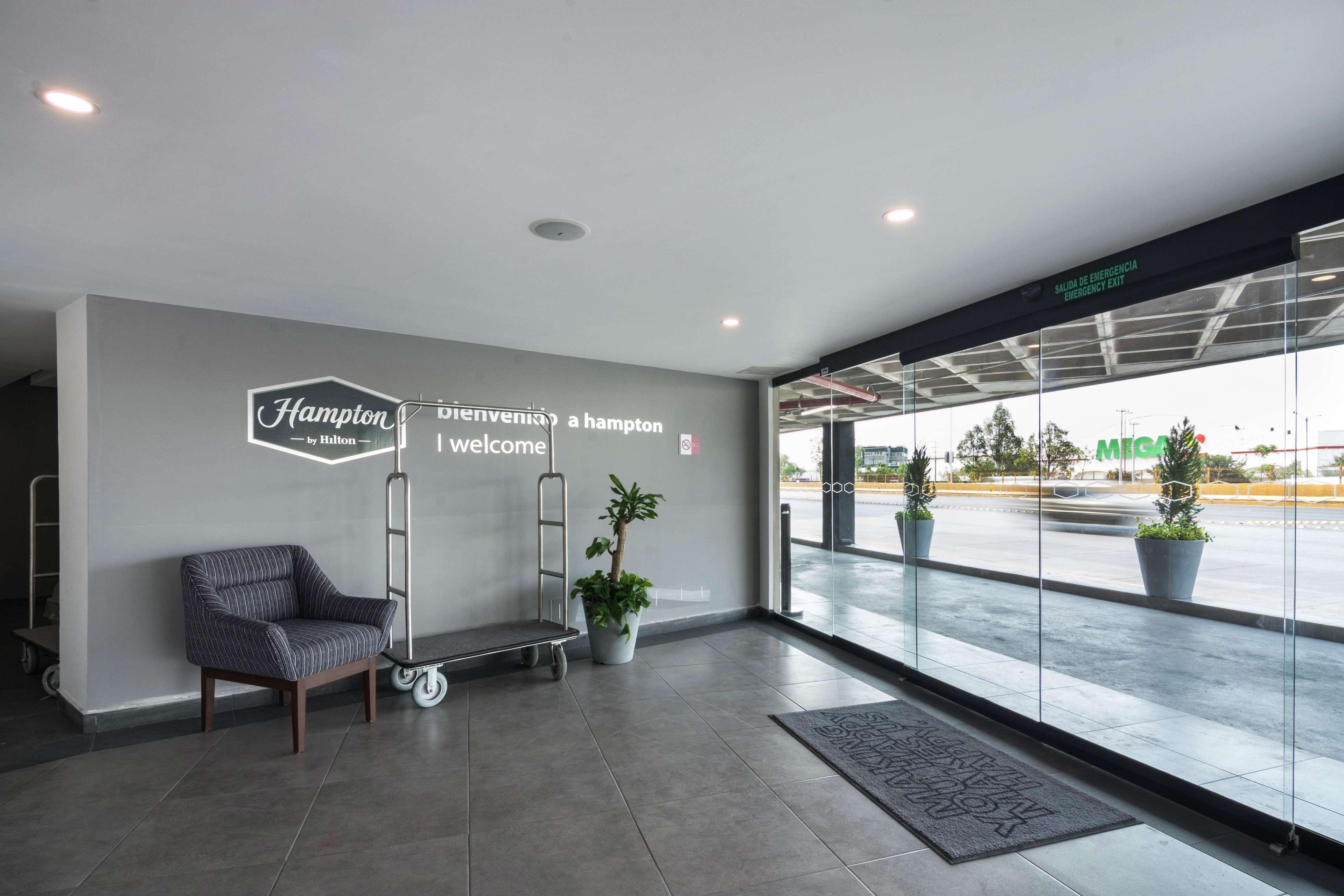Hampton Inn And Suites San Luis Potosi Slp Ngoại thất bức ảnh